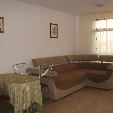 айвазовский парк アパート ポモリエ