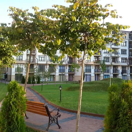айвазовский парк Apartamento Pomorie
