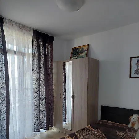 айвазовский парк アパート ポモリエ